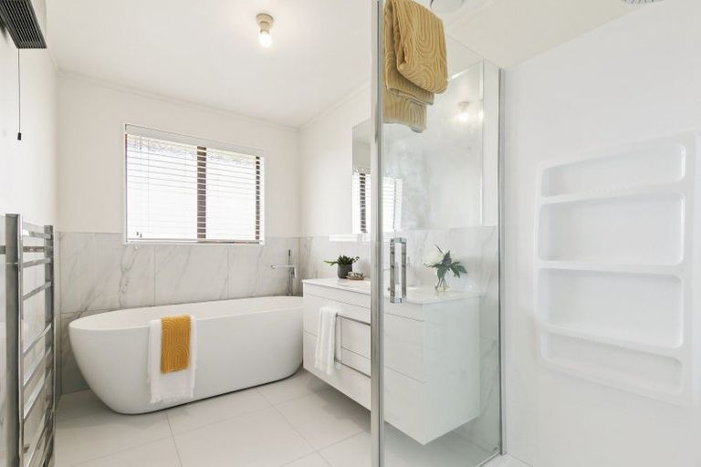 Photo of property in 18 Satara Crescent, Khandallah, Wellington, 6035