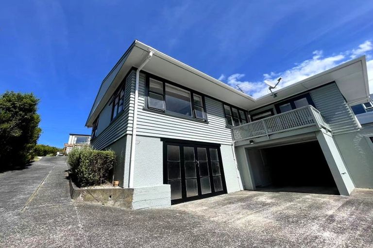 Photo of property in 1/13 Newhaven Terrace, Mairangi Bay, Auckland, 0630