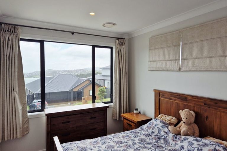 Photo of property in 59 Ken Douglas Drive, Aotea, Porirua, 5024