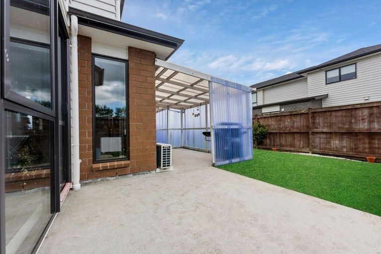 Photo of property in 35 Sapwood Crescent, Takanini, 2110