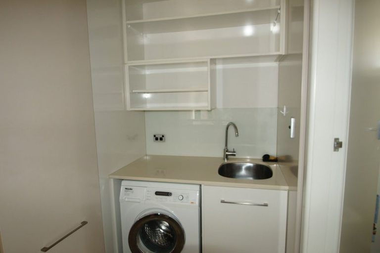 Photo of property in 127 Fendalton Road, Fendalton, Christchurch, 8014