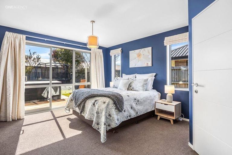 Photo of property in 10 Amy Place, Rangiora, 7400