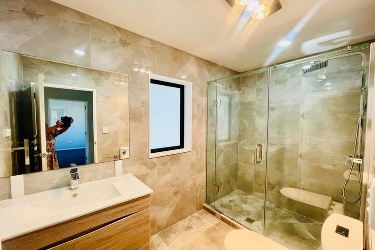 Photo of property in 1/2 Cameron Street, Papakura, 2110