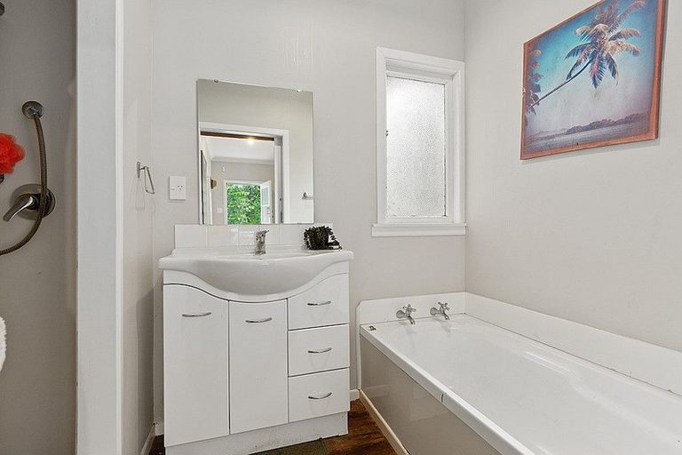 Photo of property in 21 Waipa Esplanade, Ngaruawahia, 3720