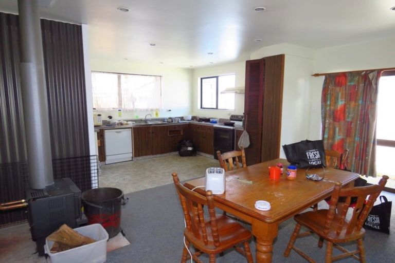 Photo of property in 12 Russell Street, Westport, 7825