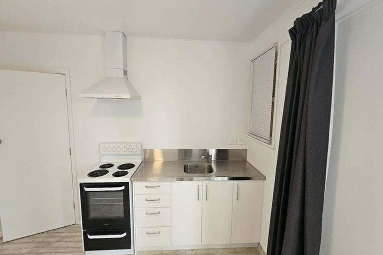 Photo of property in 23-25 Stephens Crescent, Highbury, Palmerston North, 4412