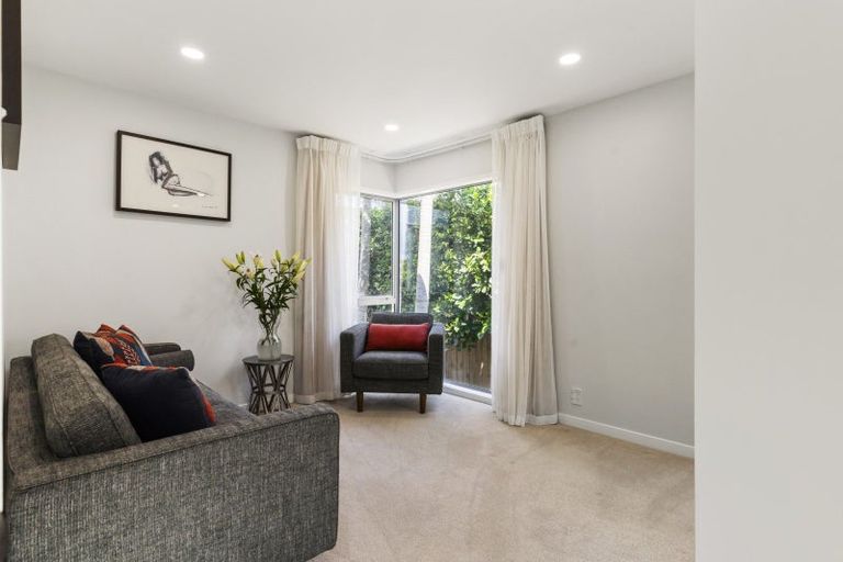 Photo of property in 10 Mccrystal Avenue, Bucklands Beach, Auckland, 2012