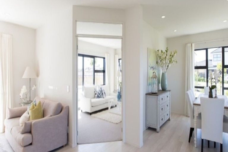 Photo of property in 1 Breton Road, Karaka, Papakura, 2113