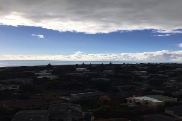 Photo of property in The Links, 378-382 Kapiti Road, Paraparaumu Beach, Paraparaumu, 5032