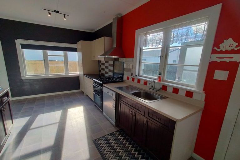 Photo of property in 30 Ngaire Street, Longburn, Palmerston North, 4412