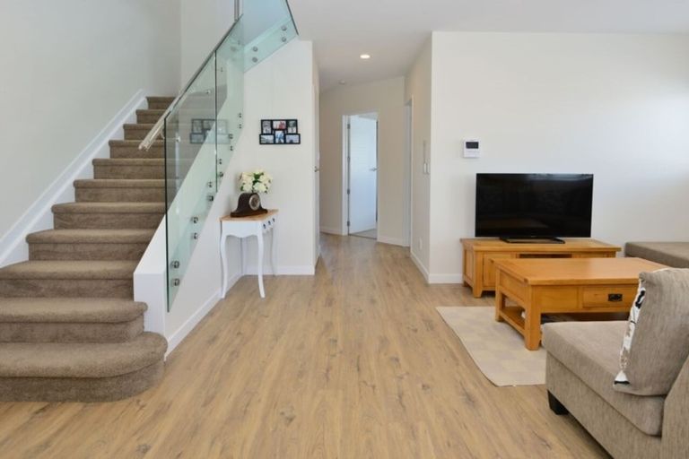 Photo of property in 2 Kiwa Crescent, Gulf Harbour, Whangaparaoa, 0930