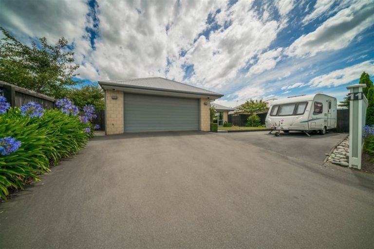 Photo of property in 11 Goldie Place, Rolleston, 7614