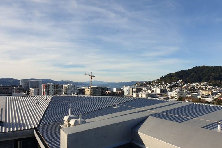 Photo of property in Urbane Apartments, 32/29 Webb Street, Mount Cook, Wellington, 6011