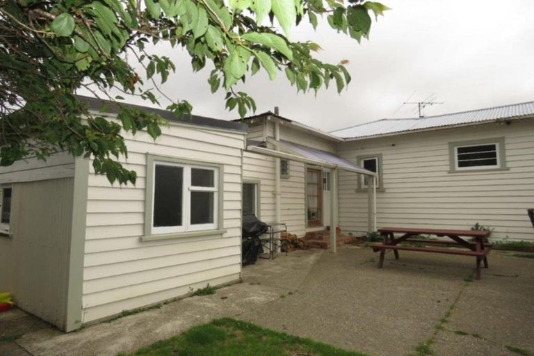 Photo of property in 49 Banks Street, Richmond, Invercargill, 9810