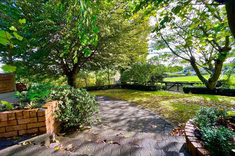 Photo of property in 1236 Great South Road, Runciman, Drury, 2578