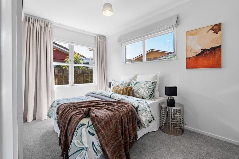 Photo of property in 3/5 Empire Road, Orewa, 0931