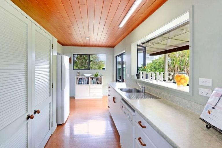 Photo of property in 29 Lingfield Street, Glenfield, Auckland, 0629