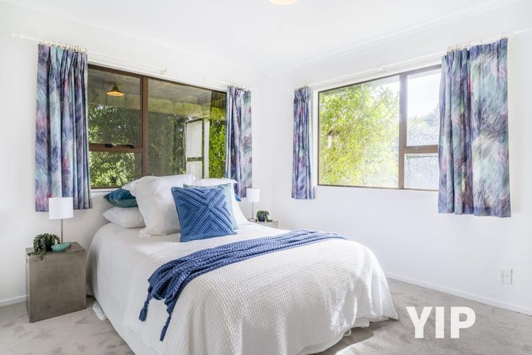 Photo of property in 10 Ellwood Place, Churton Park, Wellington, 6037