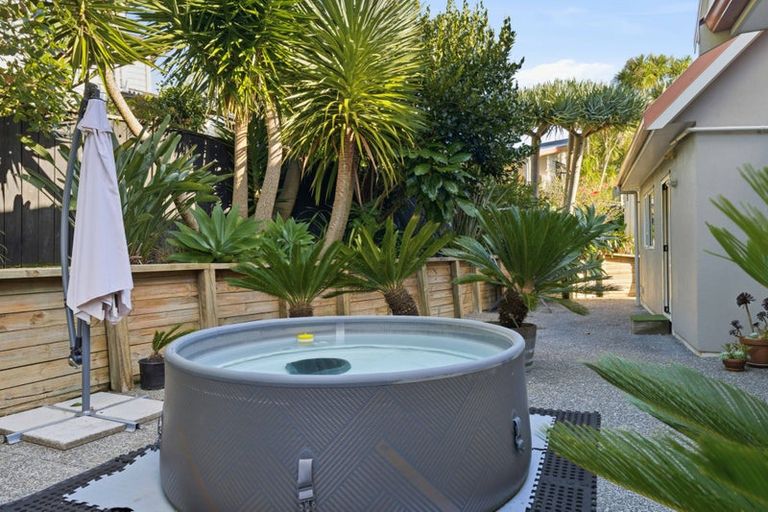 Photo of property in 5 Summerfield Lane, Albany, Auckland, 0632