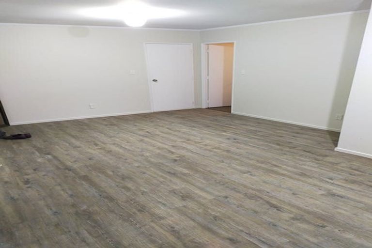 Photo of property in 4/60 Nikau Street, New Lynn, Auckland, 0600