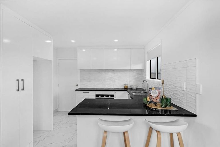 Photo of property in 148 Solar Road, Glen Eden, Auckland, 0602