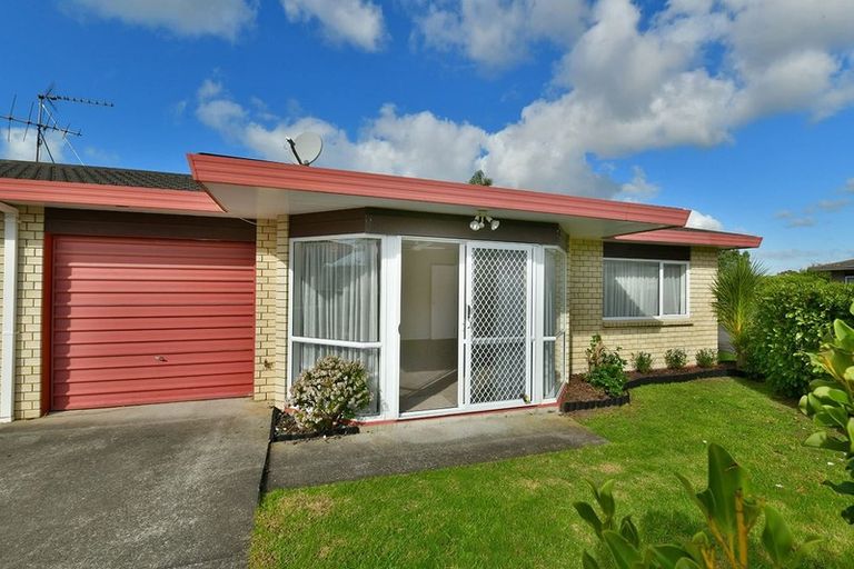 Photo of property in 96c Lakeside Drive, Orewa, 0931