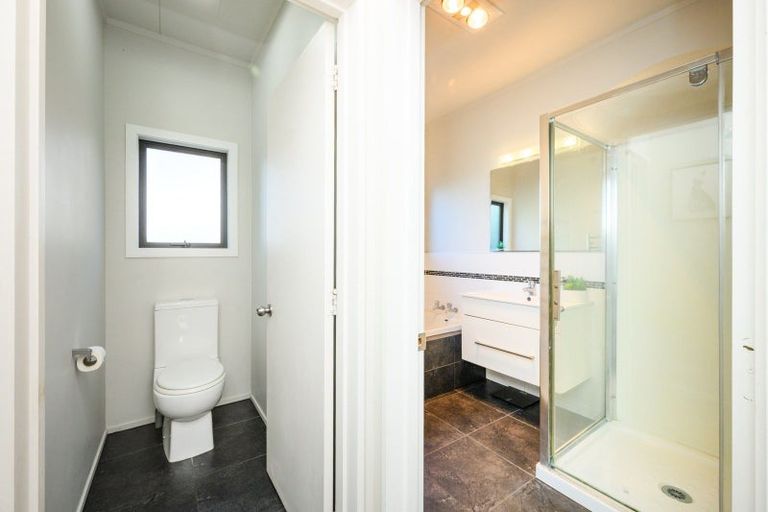 Photo of property in 6 Willowstream Grove, Cloverlea, Palmerston North, 4412