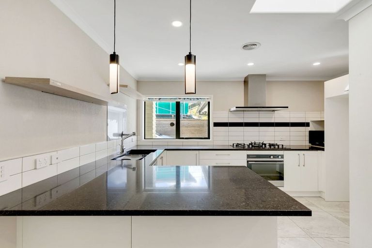 Photo of property in 117 Queen Charlotte Drive, Aotea, Porirua, 5024