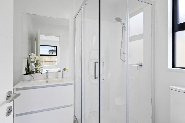 Photo of property in 28 John Gibb Street, Belfast, 8051