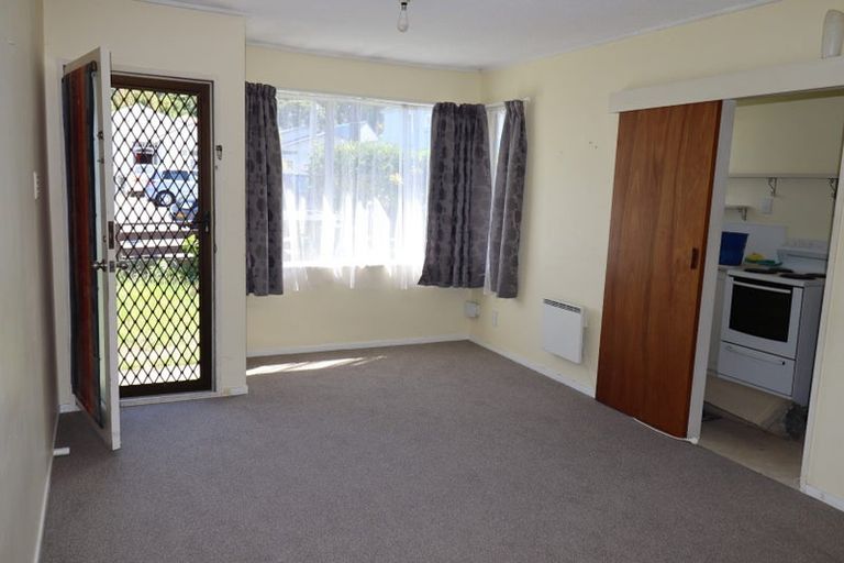 Photo of property in 171f2 Queens Drive, Lyall Bay, Wellington, 6022