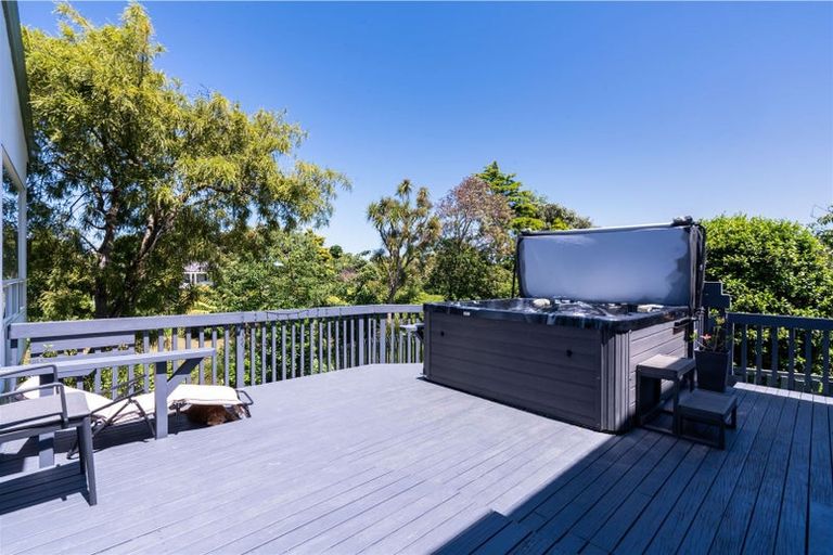 Photo of property in 43 Langdale Avenue, Paraparaumu, 5032