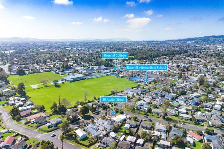 Photo of property in 38 Jupiter Street, Rosehill, Papakura, 2113