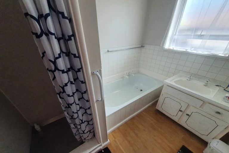 Photo of property in 28 Strathfield Avenue, Dallington, Christchurch, 8061