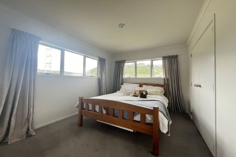 Photo of property in 150 Navigation Drive, Whitby, Porirua, 5024