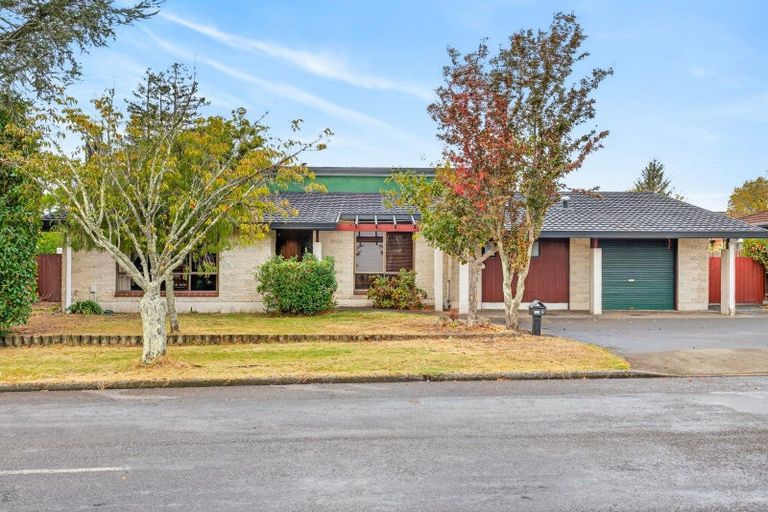 Photo of property in 9 Durham Drive, Havelock North, 4130