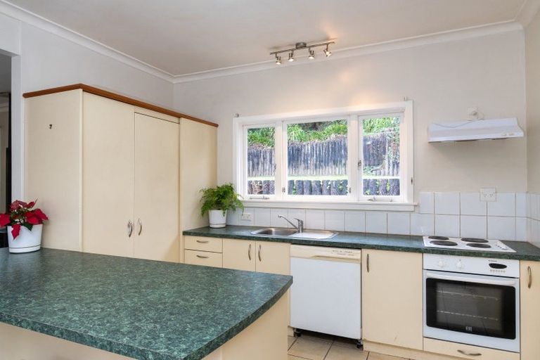 Photo of property in 97 James Cook Street, Havelock North, 4130