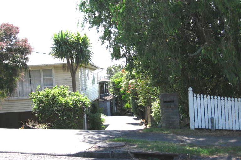 Photo of property in 10a Hepper Street, New Lynn, Auckland, 0600