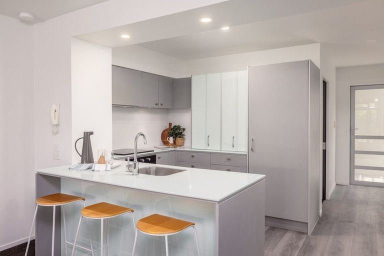 Photo of property in 1/272 Marine Parade, New Brighton, Christchurch, 8061