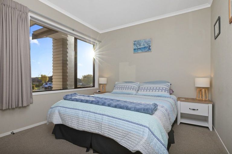 Photo of property in 67 Ina Ville Drive, Pukekohe, 2120