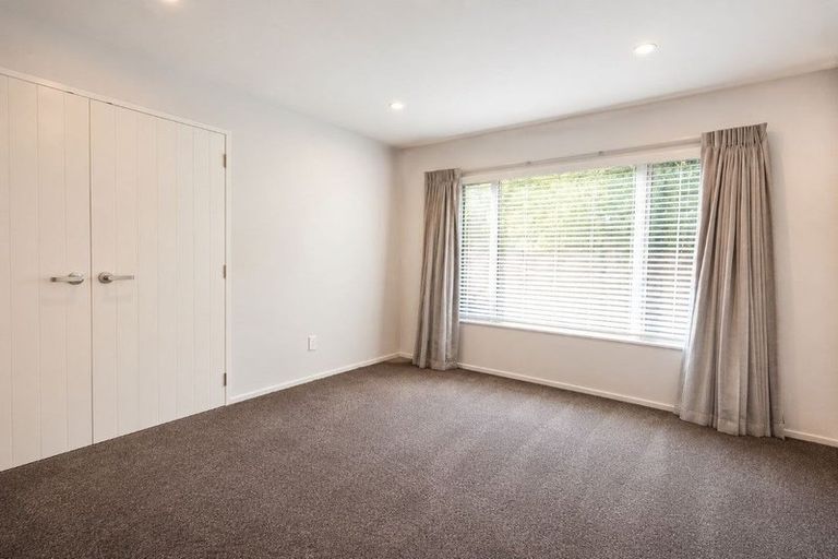 Photo of property in 1 Airlie Road, Plimmerton, Porirua, 5026
