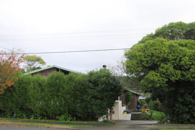 Photo of property in 60 Kohekohe Road, Waikanae, 5036
