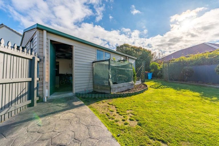 Photo of property in 17 Taylor Street, Kensington, Timaru, 7910