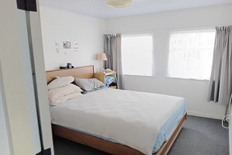 Photo of property in 10 Kilbirnie Crescent, Kilbirnie, Wellington, 6022