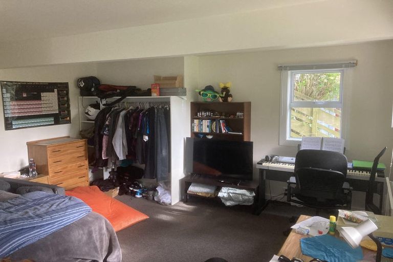 Photo of property in 24 Disley Street, Highbury, Wellington, 6012