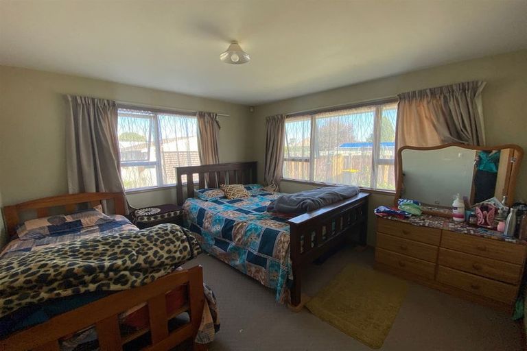 Photo of property in 74 Oakhampton Street, Hornby, Christchurch, 8042
