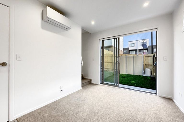 Photo of property in 2 Ngae Place, Mangere East, Auckland, 2024