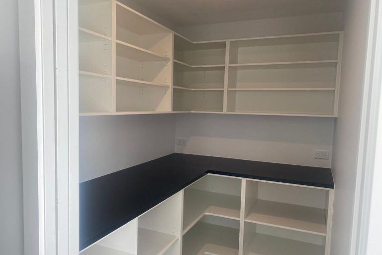 Photo of property in 1 Hadley Place, Cromwell, 9310