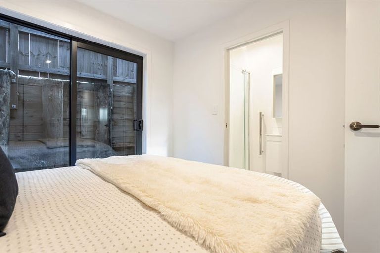 Photo of property in 7 Meg Lane, Glen Eden, Auckland, 0602