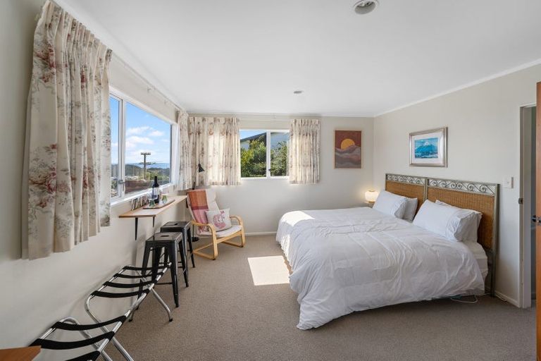 Photo of property in 4 Crownhill Street, Spotswood, New Plymouth, 4310