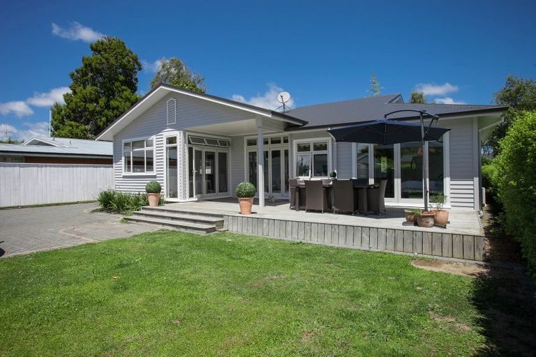 Photo of property in 32 Queen Street, Cambridge, 3434